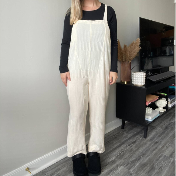 Urban Outfitters Out From Under Tulli Overall - Picture 3 of 8